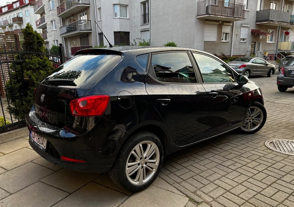 Seat Ibiza cena 23900 przebieg: 116950, rok produkcji 2010 z Gdynia małe 137